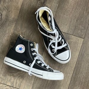 Converse mens 4 women 6 black high top